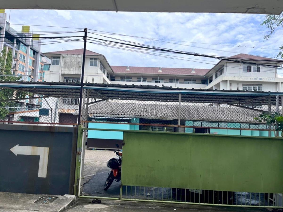 8 Apartment Bangkok